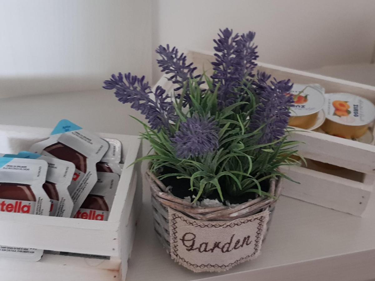 B&B Imbriani 24 Noci Exteriör bild